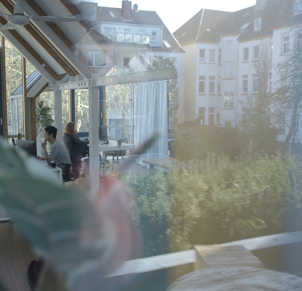 Moderne Arbeitsumgebung für Gehaltsabrechnung